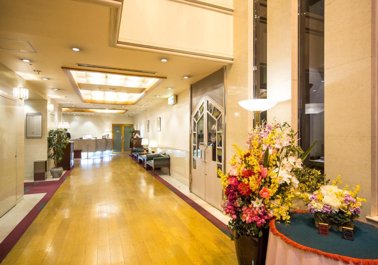 Hotel Claiton Esaka Suita Exterior foto